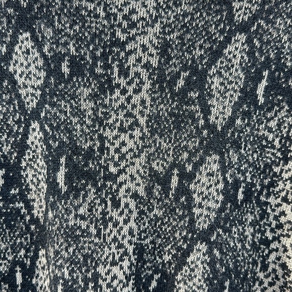 Fate Distressed Snakeskin Print Sweater, M - Picture 7 of 9